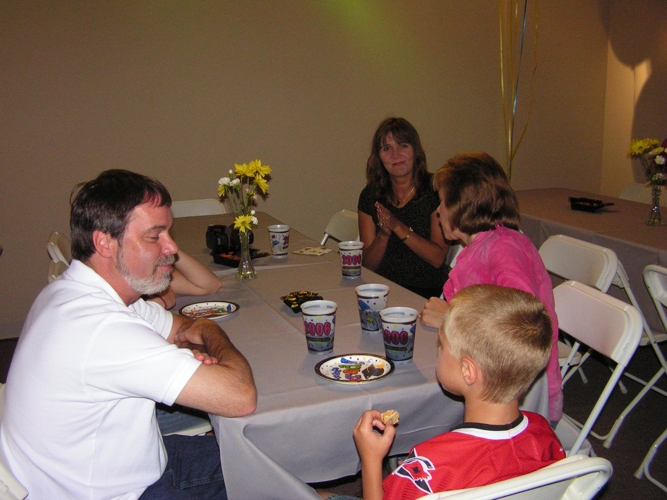 ./2006/Monica's Graduation/graduation party0032.JPG